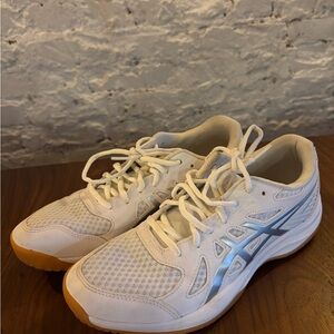ASICS volleyball shoes‎